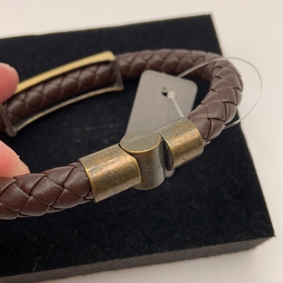 Bosymart Brown Leather Braided Bracelet with Clasp New with Box! - Picture 3 of 6